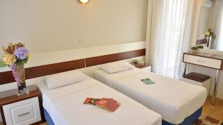 calis-hotel