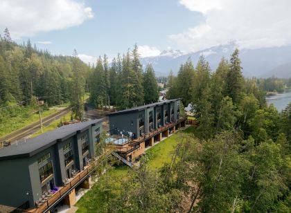 Basecamp Resorts Revelstoke