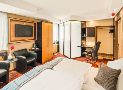 Hotel L' Escala Betriebs GmbH