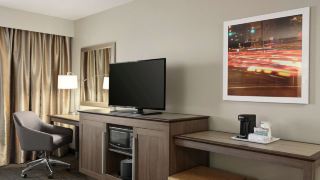hampton-inn-and-suites-minooka