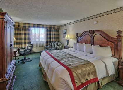 Ramada Plaza by Wyndham Albuquerque Midtown
