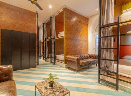 CASA MOVIDA HOSTEL