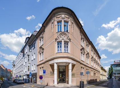 伊麗莎白舊城飯店