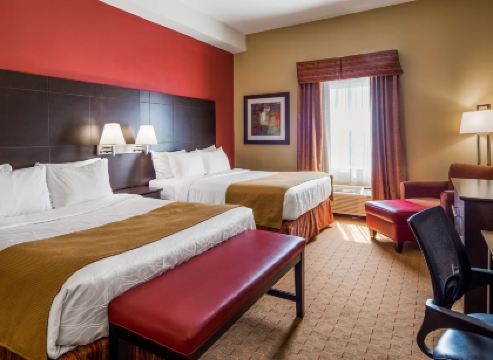 Best Western Plus Bowmanville