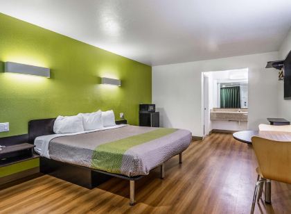 모텔 6 샌 마르코스 TX - 노스