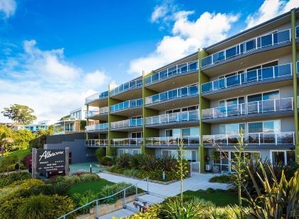 Albacore Apartments