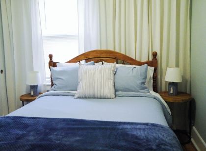 Coastal 3-BR Lower Near Lake MI and Downtown Sheboygan