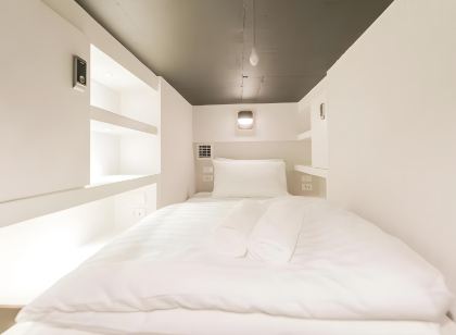 Laf Hotel Aree