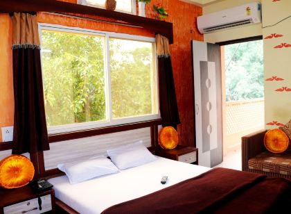 Hotel Raj Palace