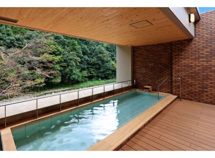 Yuki Lodge