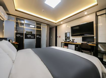 합천 Jun(준) Hotel