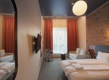 Resume Apartments, Dreamer Corner no.1
