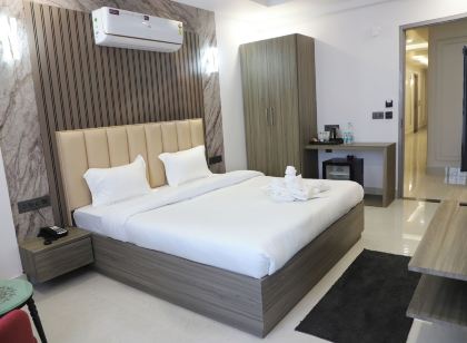 Hotel The 9s