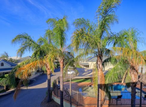 Bridges on Meninya Motel & Apartments