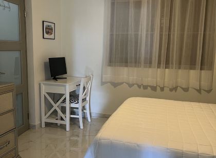 Luxury centric 1 bedroom apt - 5 min from the beach
