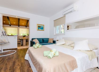 Camelia Luxury Apartments