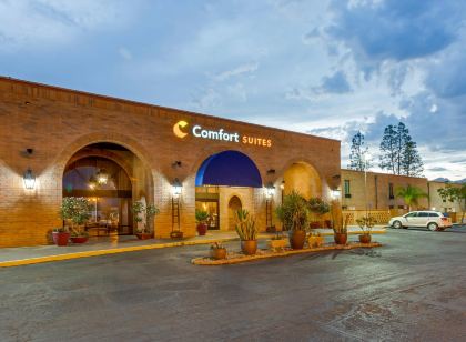 Comfort Suites at Sabino Canyon