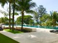 by-the-beach-luxury-2-bedrooms-family-suite
