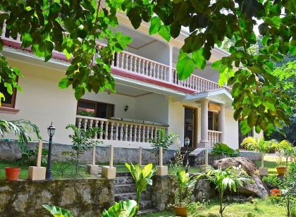 FOREST LODGE GUEST HOUSE