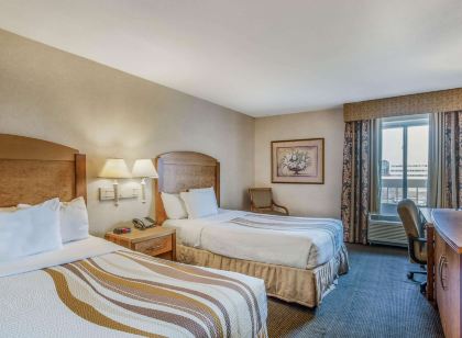 La Quinta Inn & Suites by Wyndham Islip - MacArthur Airport