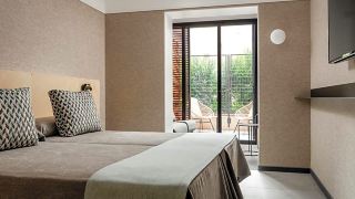 hotel-raval-house