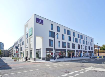 Premier Inn Addlestone hotel