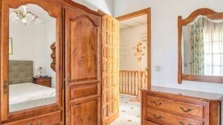 exotic-villa-in-coma-ruga-with-private-swimming-pool