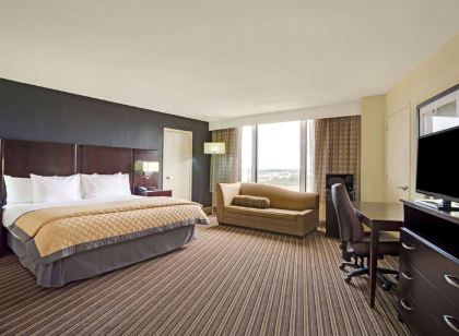 Wyndham Garden Norfolk Downtown
