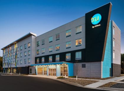Tru by Hilton Duluth Mall Area