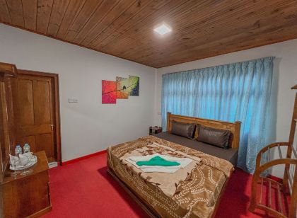Royal Guest Hotel Inn