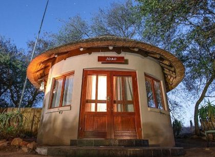 Ivory Wilderness River Rock Lodge