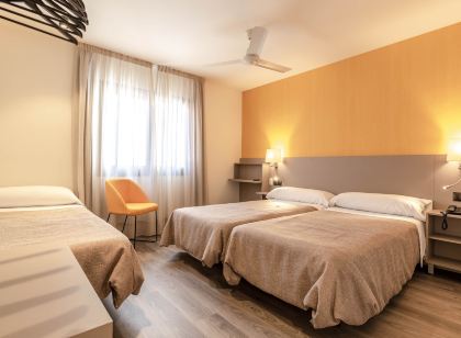 Hotel Zeus