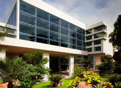 Radisson Blu Plaza Hotel Hyderabad Banjara Hills