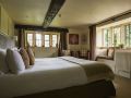 the-slaughters-country-inn