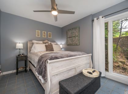 Waters Edge Hideaway Lakefront Pet Friendly