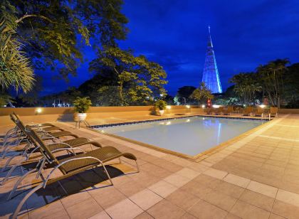 Hotel Deville Business Maringá