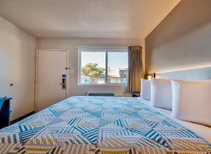 Motel 6 Santa Fe, NM