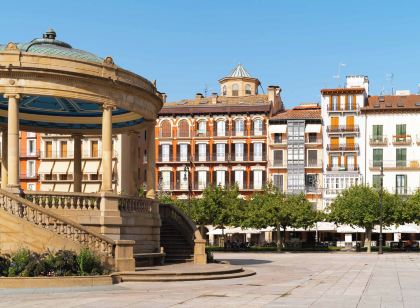 limehome Pamplona Hilarión Eslava