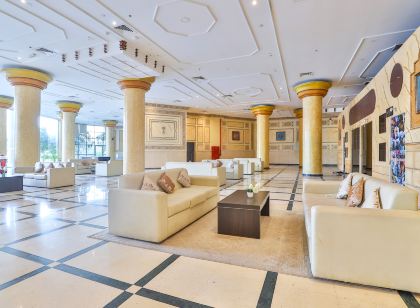 Crown Palace Hotel
