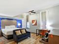 curio-collection-by-hilton-the-cincinnatian-hotel