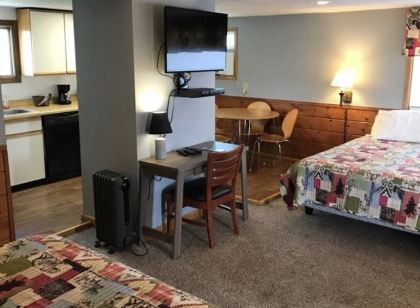 Holiday Motel