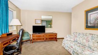 super-8-by-wyndham-lexington