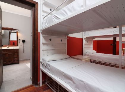 Feel Hostels City Center
