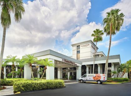 DoubleTree by Hilton Hotel & Executive Meeting Center Palm Beach Gardens