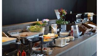 bizcourt-cabin-susukino-caters-to-men