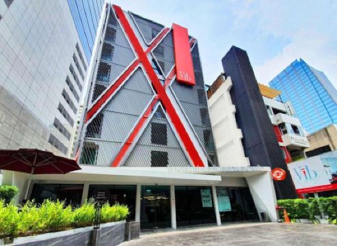 ไวบ์ เบสท์เวสเทิร์น สนามเป้า