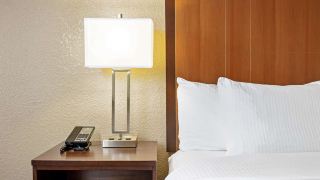 la-quinta-inn-and-suites-by-wyndham-las-vegas-red-rock