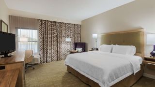 hampton-inn-bonita-springs-naples-north
