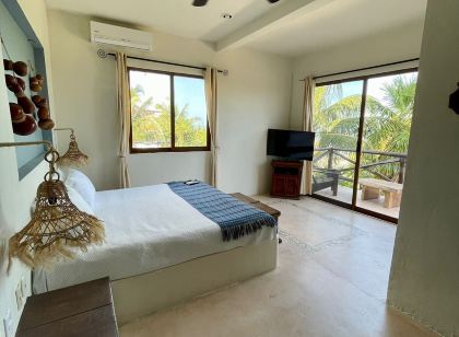 La Puerta Azul Beachfront - Adults Only