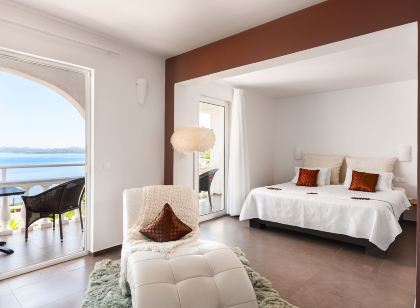 Pantokrator Hotel